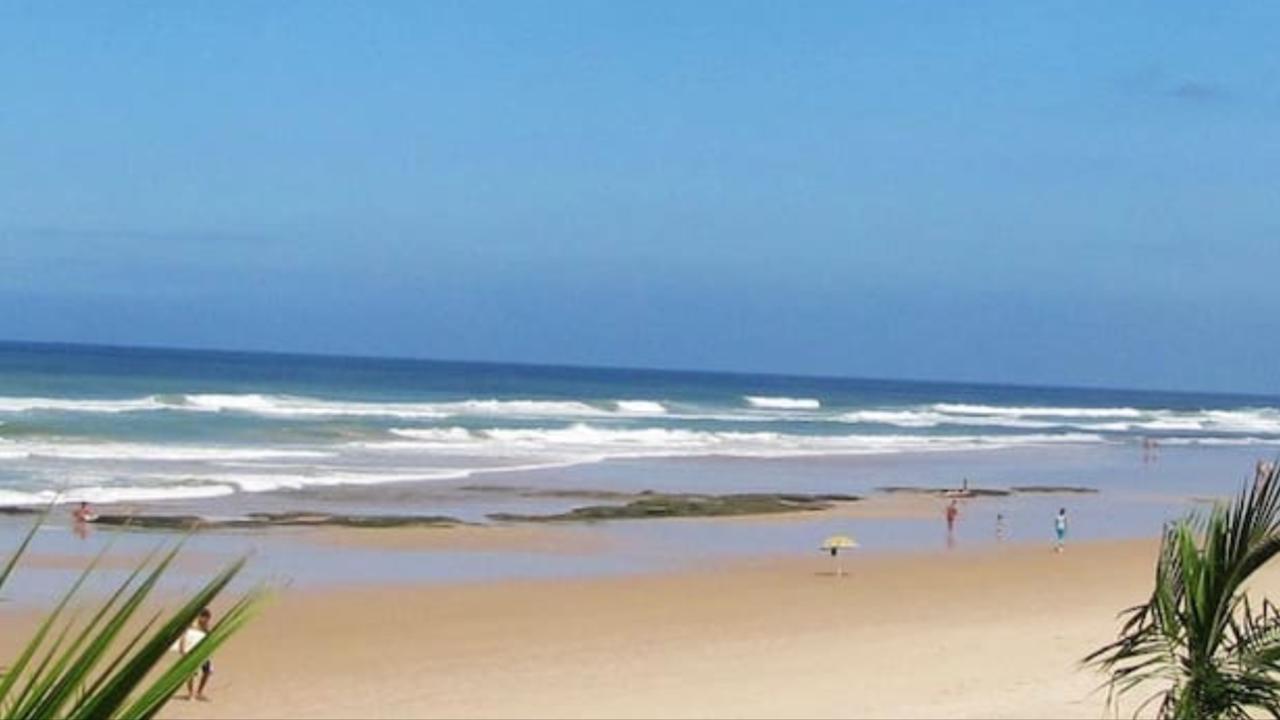 Chale 09 - Mamelucos Em Frente A Praia De Ipitanga Salvador Bahia Eksteriør billede